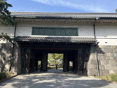 三の丸内から見た平川門