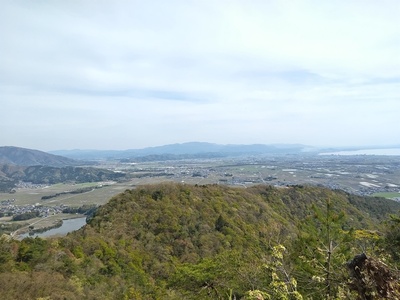 大嶽城から見た小谷城