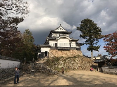 本丸広場より天守閣を撮影