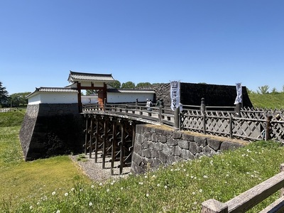 本丸一文字門石垣・大手橋・高麗門・枡形土塀