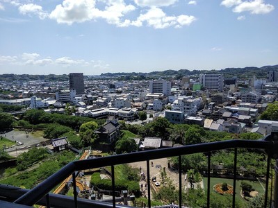 天守から見た太鼓櫓と四足門及び本丸