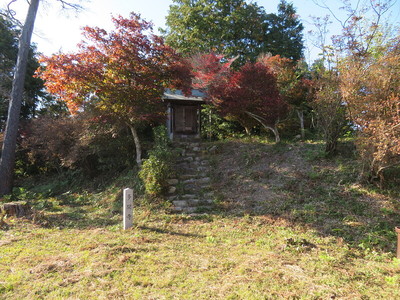 二の丸土塁（多聞寺）