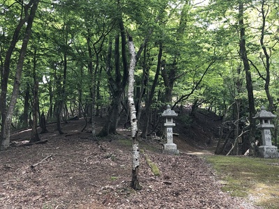 登城口（比婆神社灯篭横）