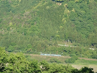 城跡から見える小浜線