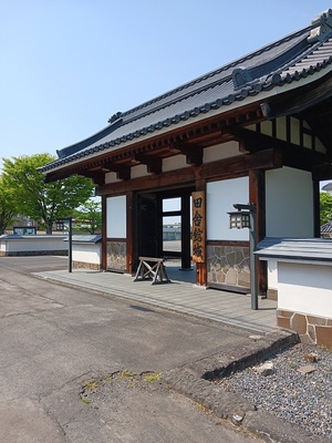 田舎館村役場 模擬門