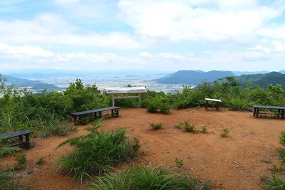 武衛山城 主郭風景