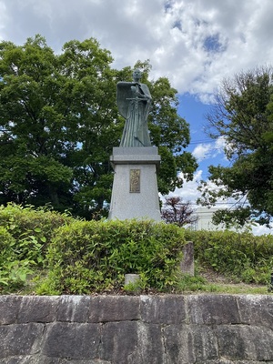 高山右近像