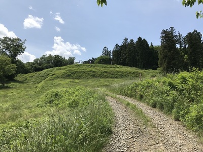 中館