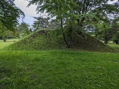 馬隠し(蔀土塁)