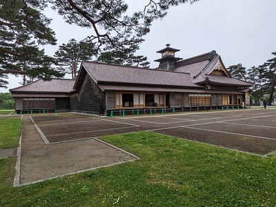 箱館奉行所(北東から)