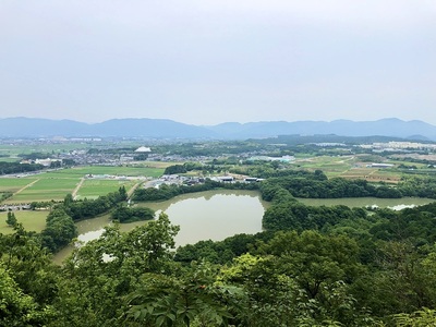 展望所からの布施溜池