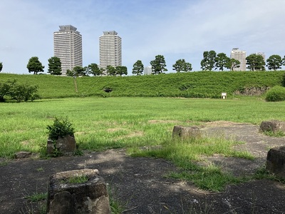 第三台場の土塁の内、陣屋跡から撮影