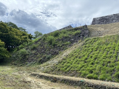 大石垣（本丸下）