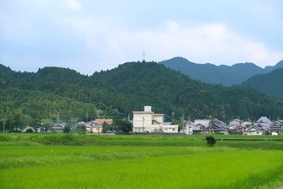 雲林院城 遠景（東より）