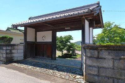 小室陣屋 移築門（長浜市北ノ郷町）