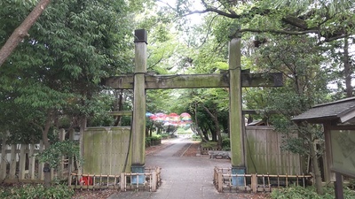 東小路の冠木門