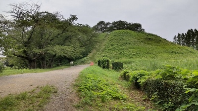 丸墓山古墳（石田三成本陣跡）