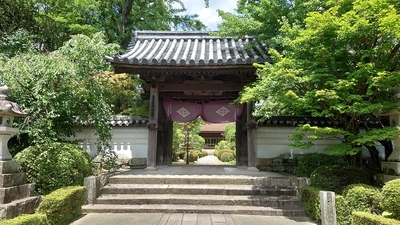 龍福寺山門