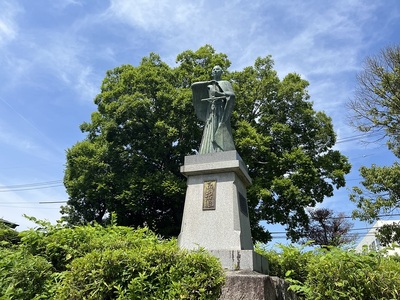 高山右近像