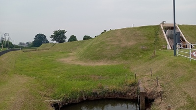 本丸北側の土塁