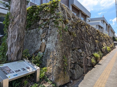 大手門跡の石垣