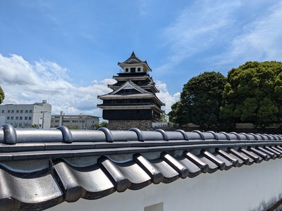 北側のビュースポットからの模擬天守