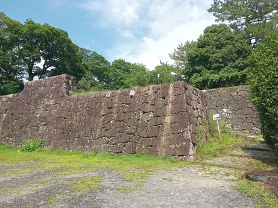 城代屋敷の西面石垣