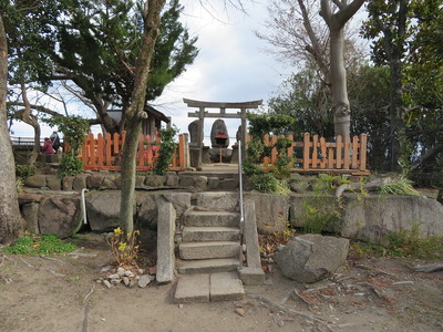 糒櫓跡（石山若宮三吉大明神）