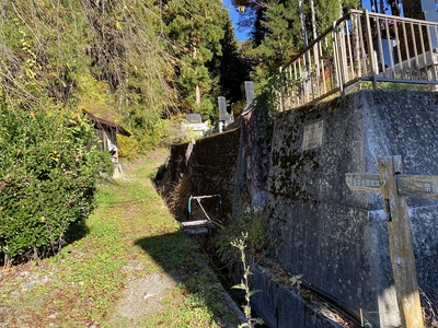 横水水場からの登城道