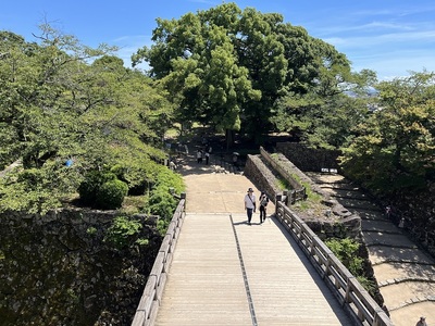 天秤櫓内部から見た廊下橋