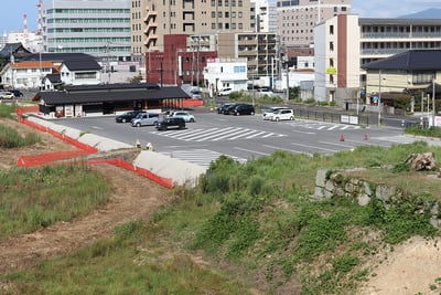 三の丸駐車場・番所