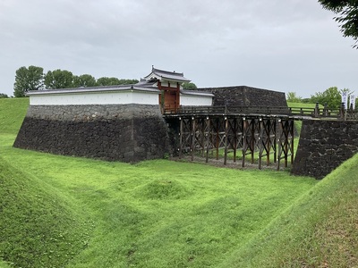 一文字門大手橋と空堀