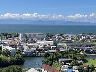 三重櫓三階から見た沖島