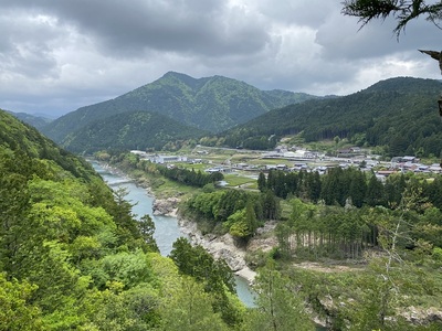 主郭からの眺望(飛騨川渓谷)