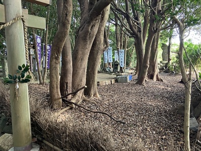 主郭の城山水神天狗境内