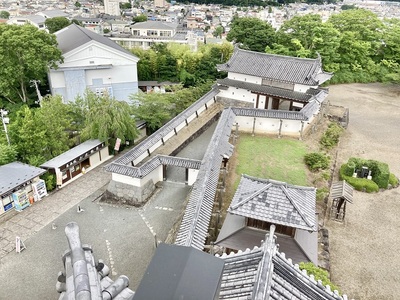 三重櫓最上階より(大手門)