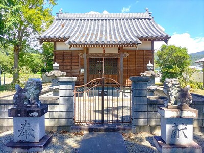 板東伊賀守神社社殿（南側）