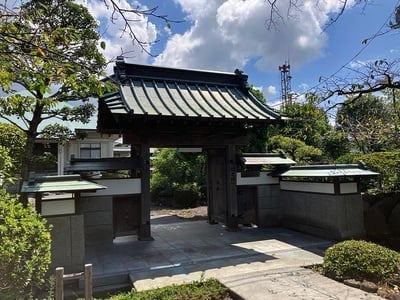 中庭門・移築(光長寺辻之坊山門)