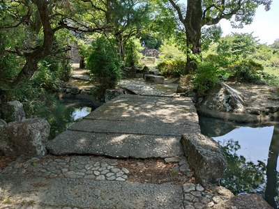 鐘ノ丸東側の庭園