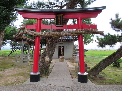 城址跡にある稲荷大明神