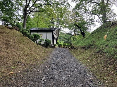 埋門前の虎口