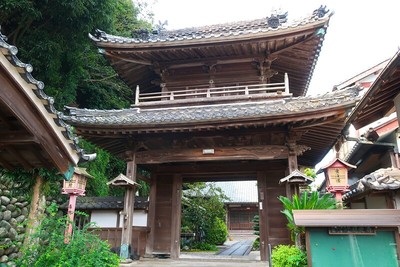 一色城 慈光寺山門