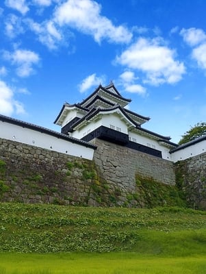 天守とAI空