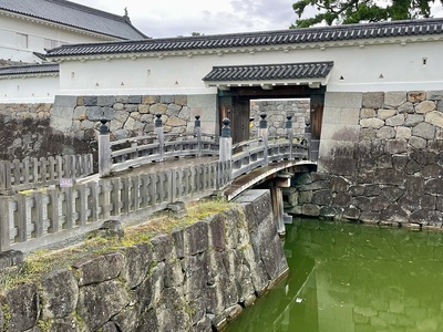 住吉橋・銅門枡形内仕切門