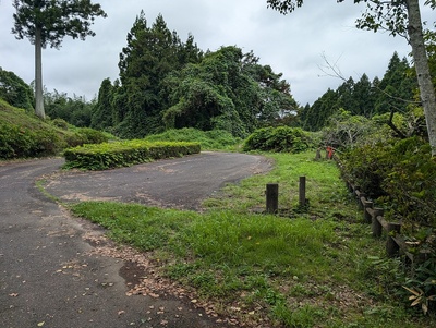 登城口(本丸下駐車場)