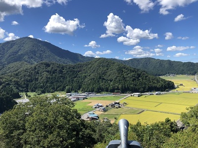 大野城天守から見た戌山城城山