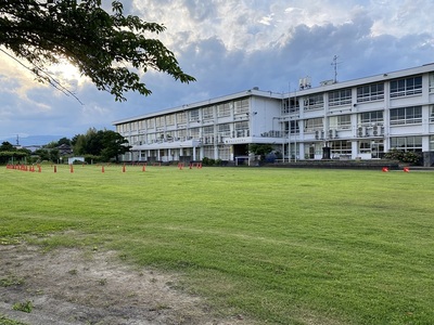 瑞穂市立中小学校(伝 美江寺城跡)