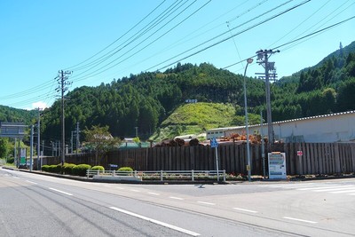 犬地城 遠景（北西より）