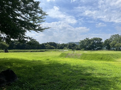 本丸追手から見た本丸跡