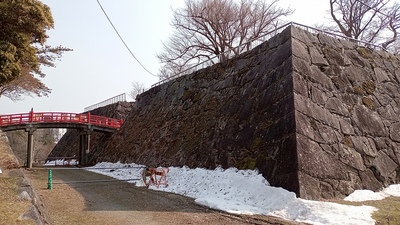 渡雲橋と本丸北側石垣